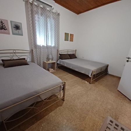 Beach House For Up To 9 People Near Olympia 카타콜론 외부 사진