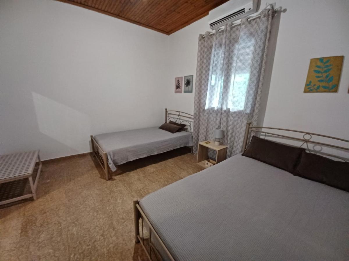 Beach House For Up To 9 People Near Olympia 카타콜론 외부 사진