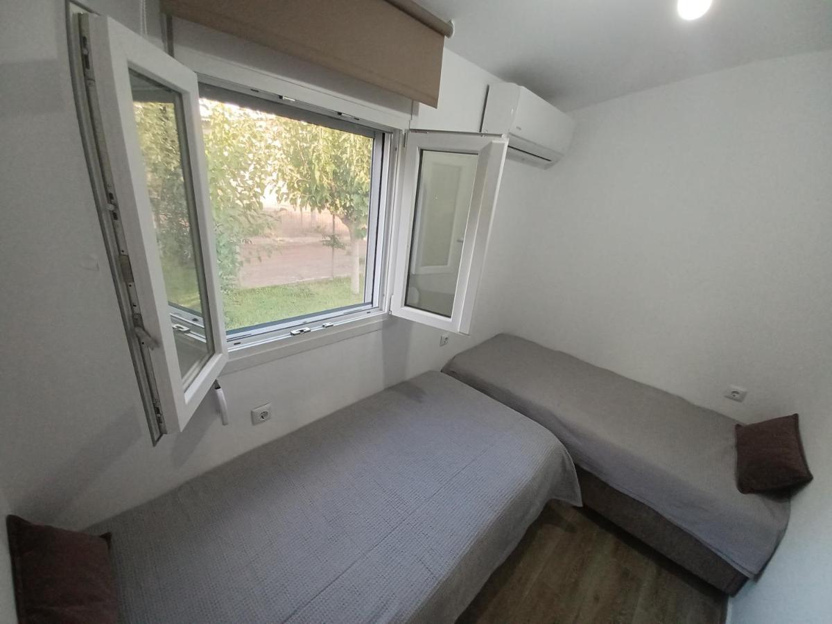 Beach House For Up To 9 People Near Olympia 카타콜론 외부 사진