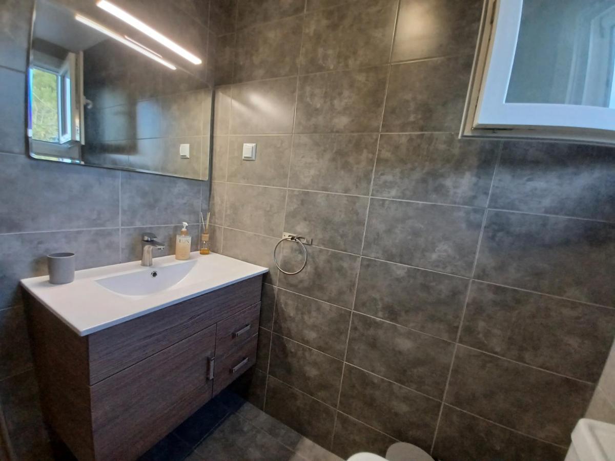 Beach House For Up To 9 People Near Olympia 카타콜론 외부 사진