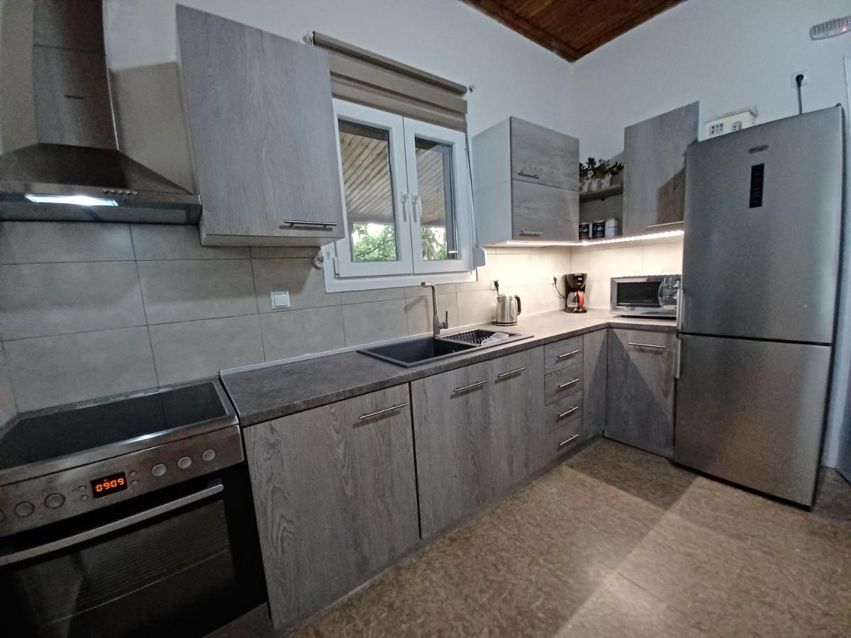 Beach House For Up To 9 People Near Olympia 카타콜론 외부 사진