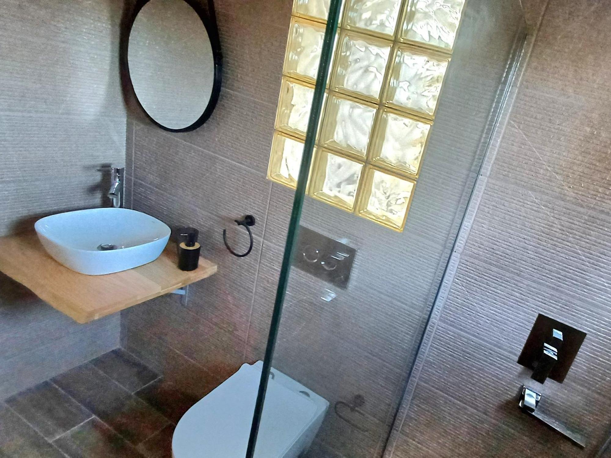 Beach House For Up To 9 People Near Olympia 카타콜론 외부 사진
